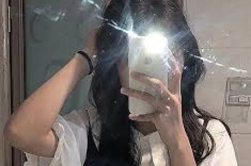 TES上单曝光kanavi黑历史！训练赛中途去吃外卖9位选手等他吃饭